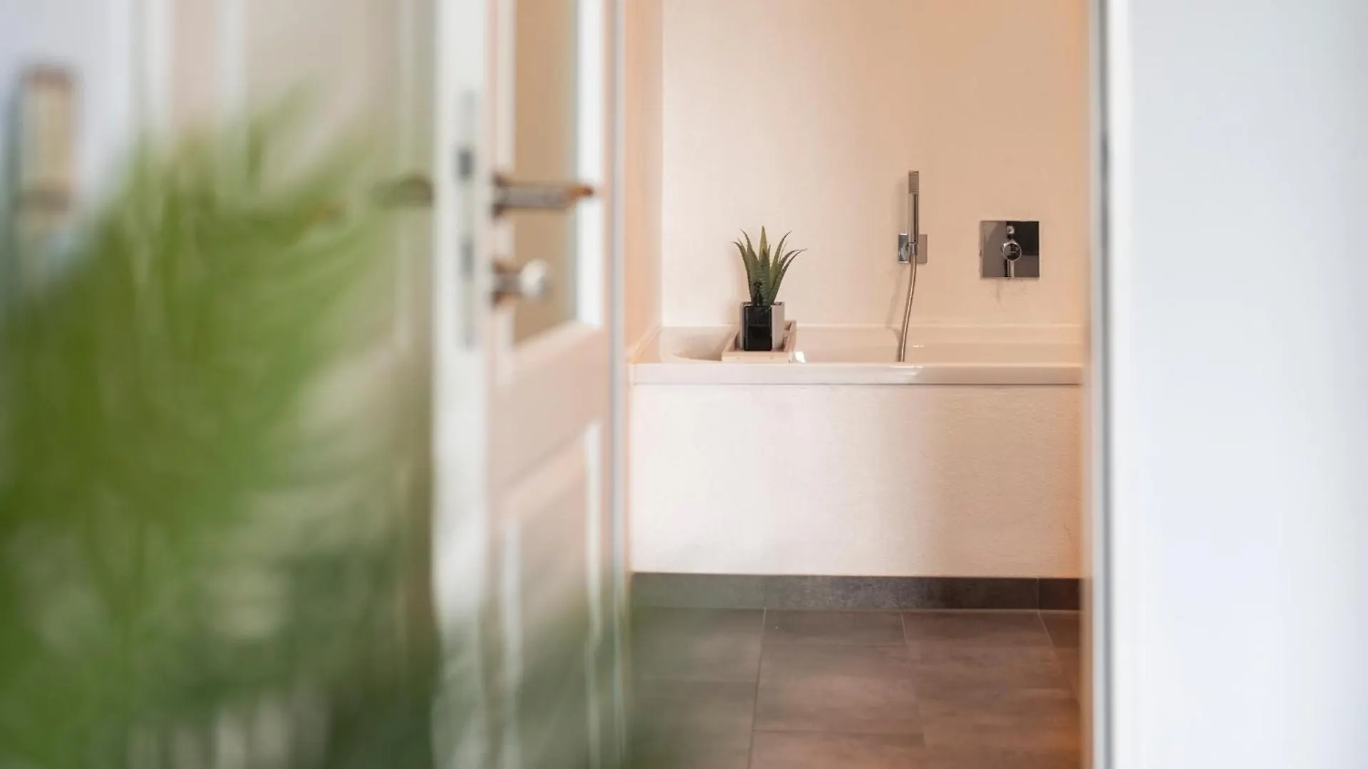 Ferienwohnung 130M2 Loft - Balkon, Smart Tv, Badewanne, Kaffee Rosenheim