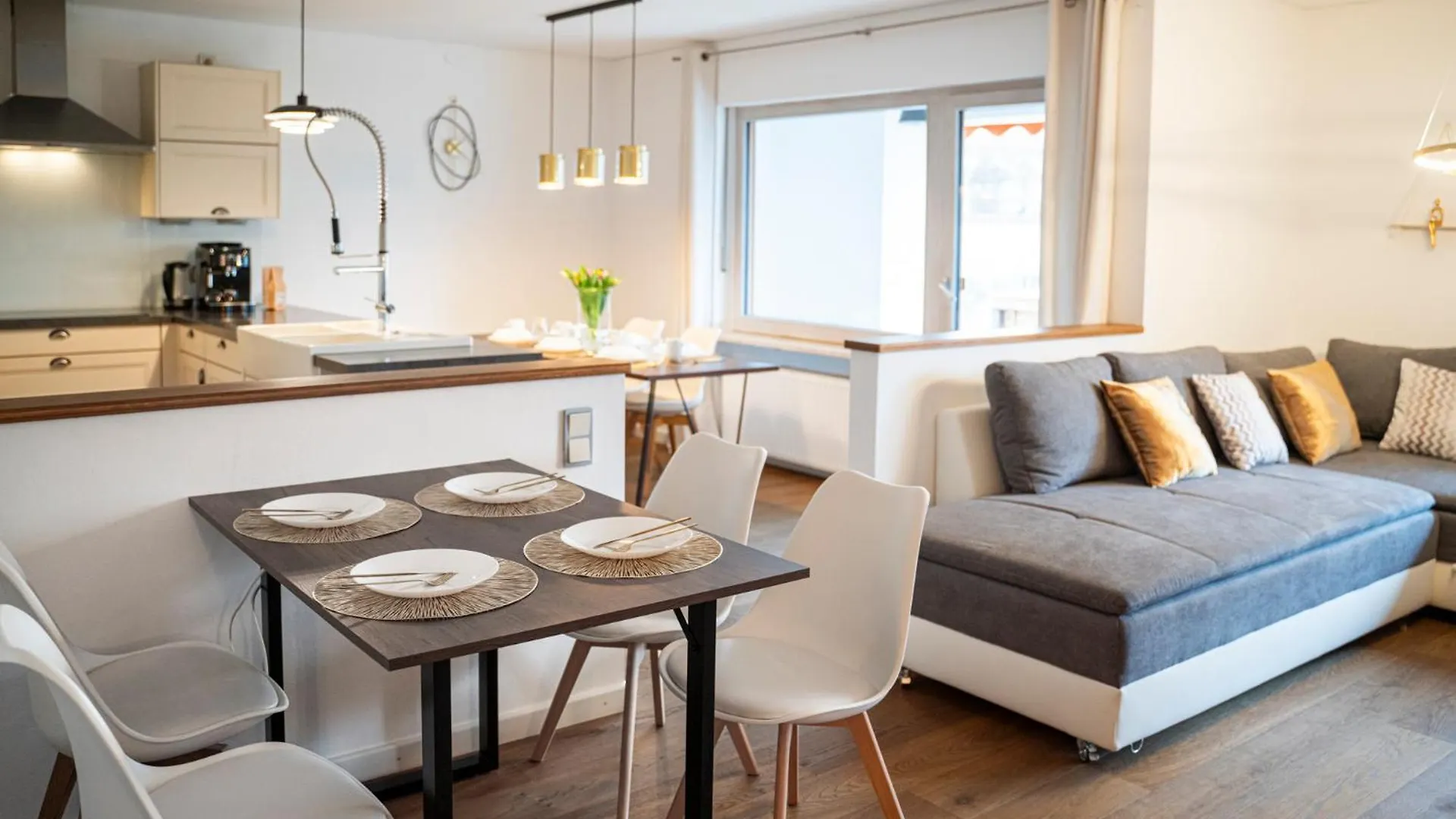 130M2 Loft - Balkon, Smart Tv, Badewanne, Kaffee Apartment Rosenheim Germany