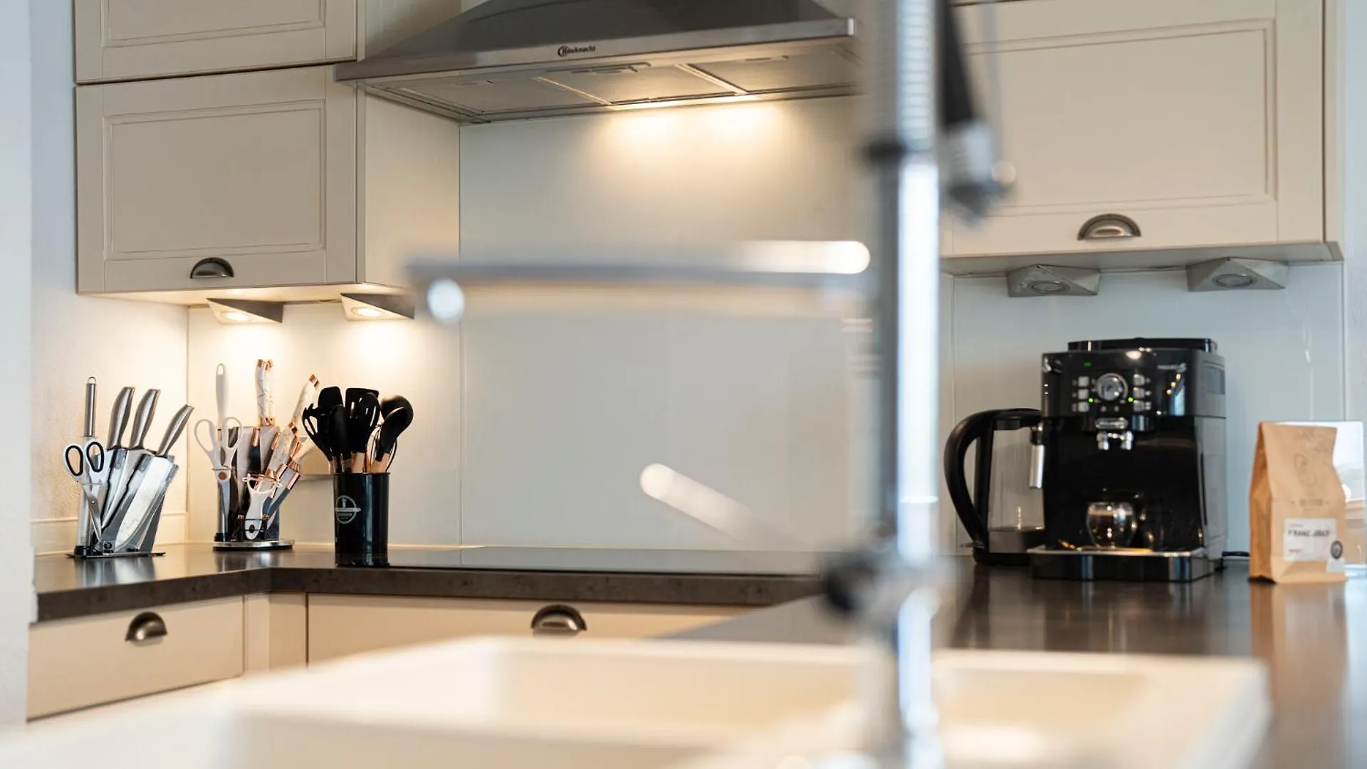 شقة 130M2 Loft - Balkon, Smart Tv, Badewanne, Kaffee روزنهايم